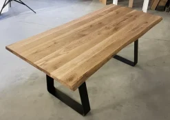 Offerta Outlet: Tavolo rettangolare in legno Industrial. Esclusiva Collezione!