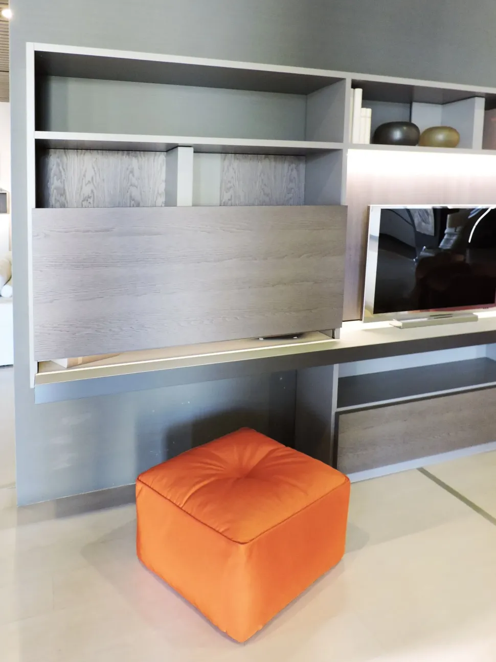 Parete attrezzata 505 di Molteni & c scontata del 40%