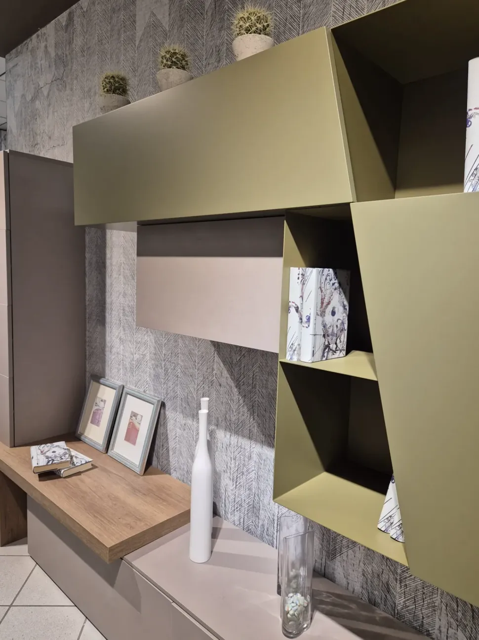 Parete attrezzata Atlante di Tomasella scontata del 30% approfittane ora!