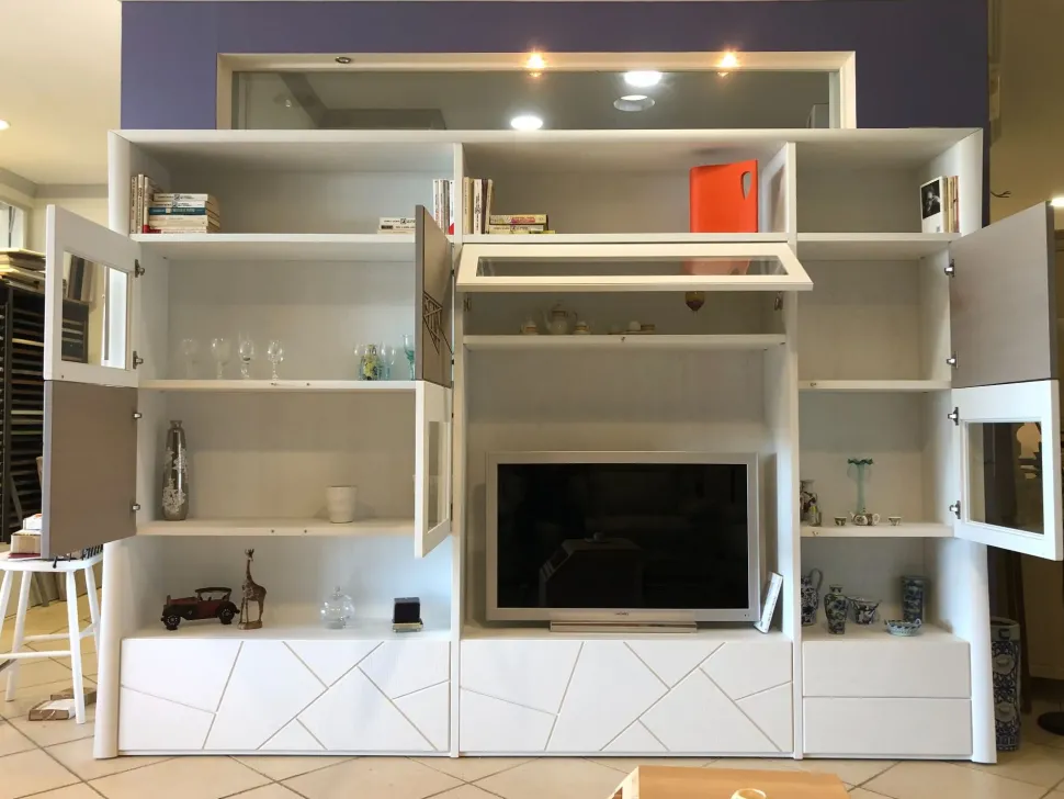 Parete attrezzata Collezione decor Modo 10 in stile classico a prezzo ribassato