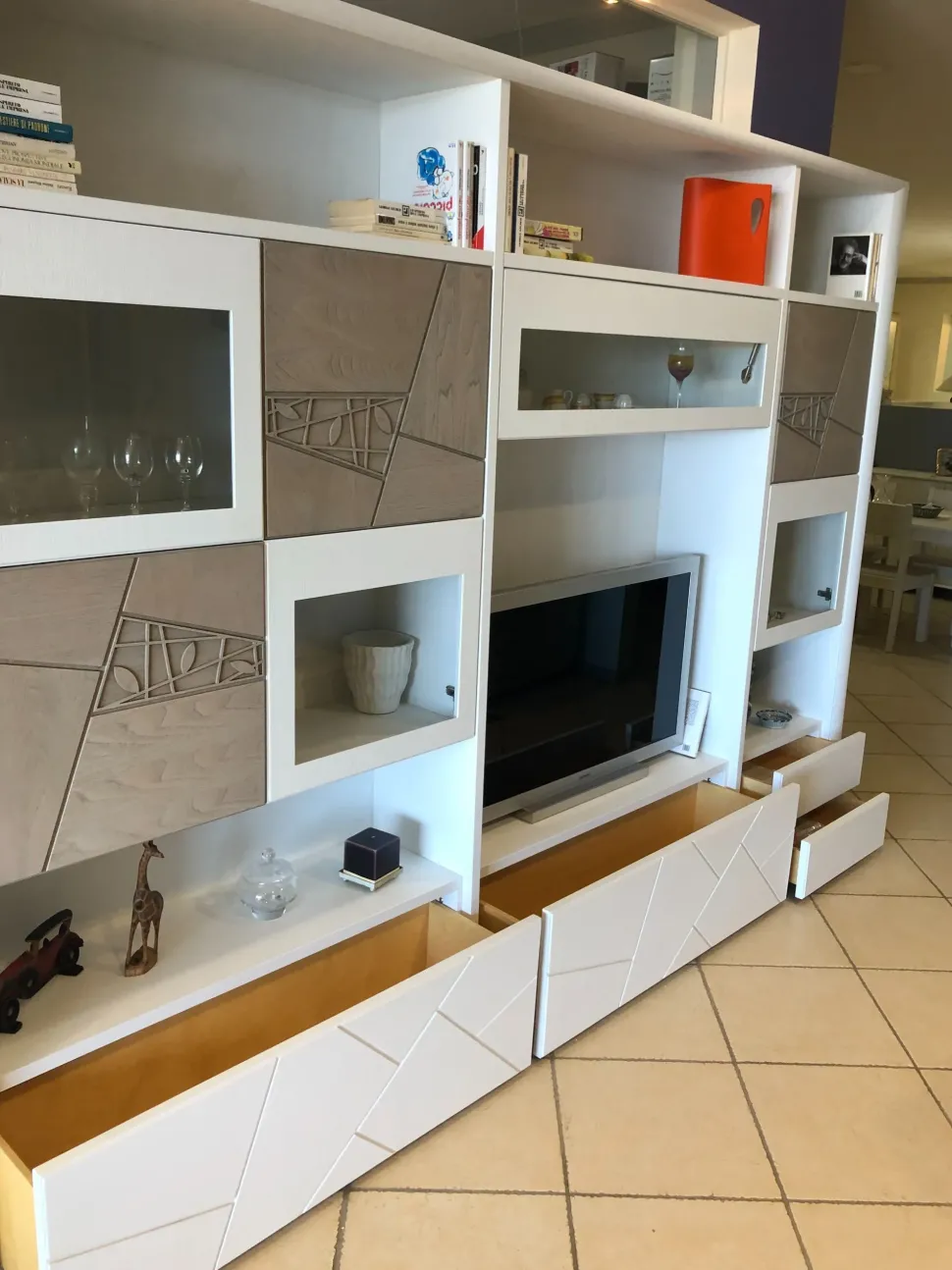 Parete attrezzata Collezione decor Modo 10 in stile classico a prezzo ribassato