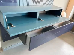 Parete attrezzata Entrata blu con specchio di Mobilgam scontata del 35%