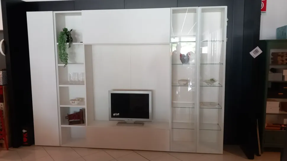 Parete attrezzata Freedhome di Caccaro in OFFERTA OUTLET