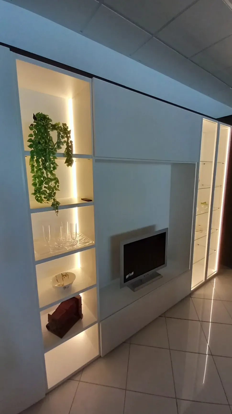 Parete attrezzata Freedhome di Caccaro in OFFERTA OUTLET