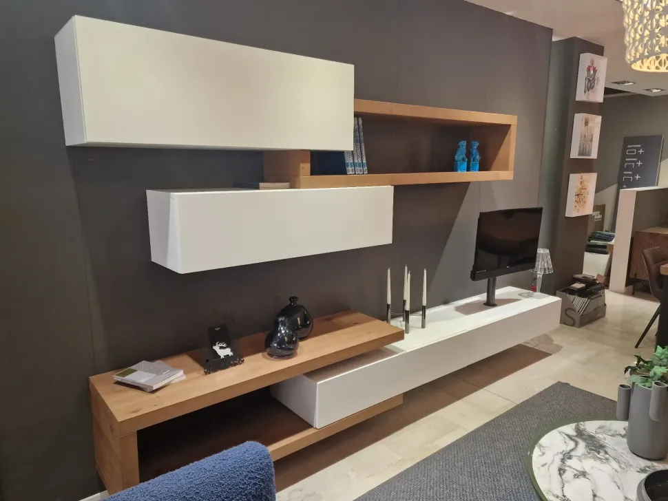 Parete attrezzata Lampo di Sangiacomo scontata del 30%