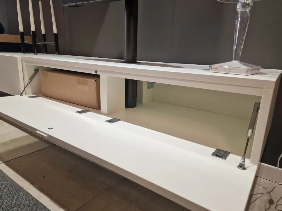 Parete attrezzata Lampo di Sangiacomo scontata del 30%