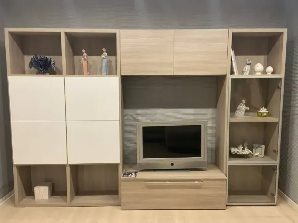 Parete attrezzata Marilu' di S75 in OFFERTA OUTLET