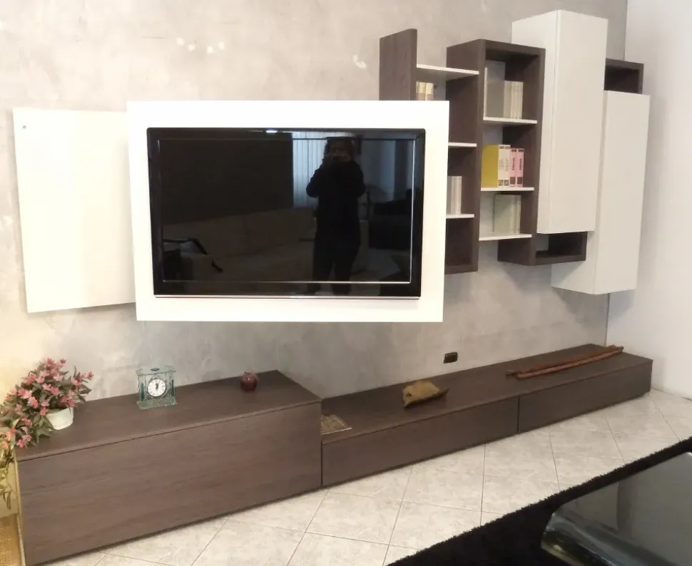 Parete attrezzata Skyline di Astor mobili in OFFERTA OUTLET