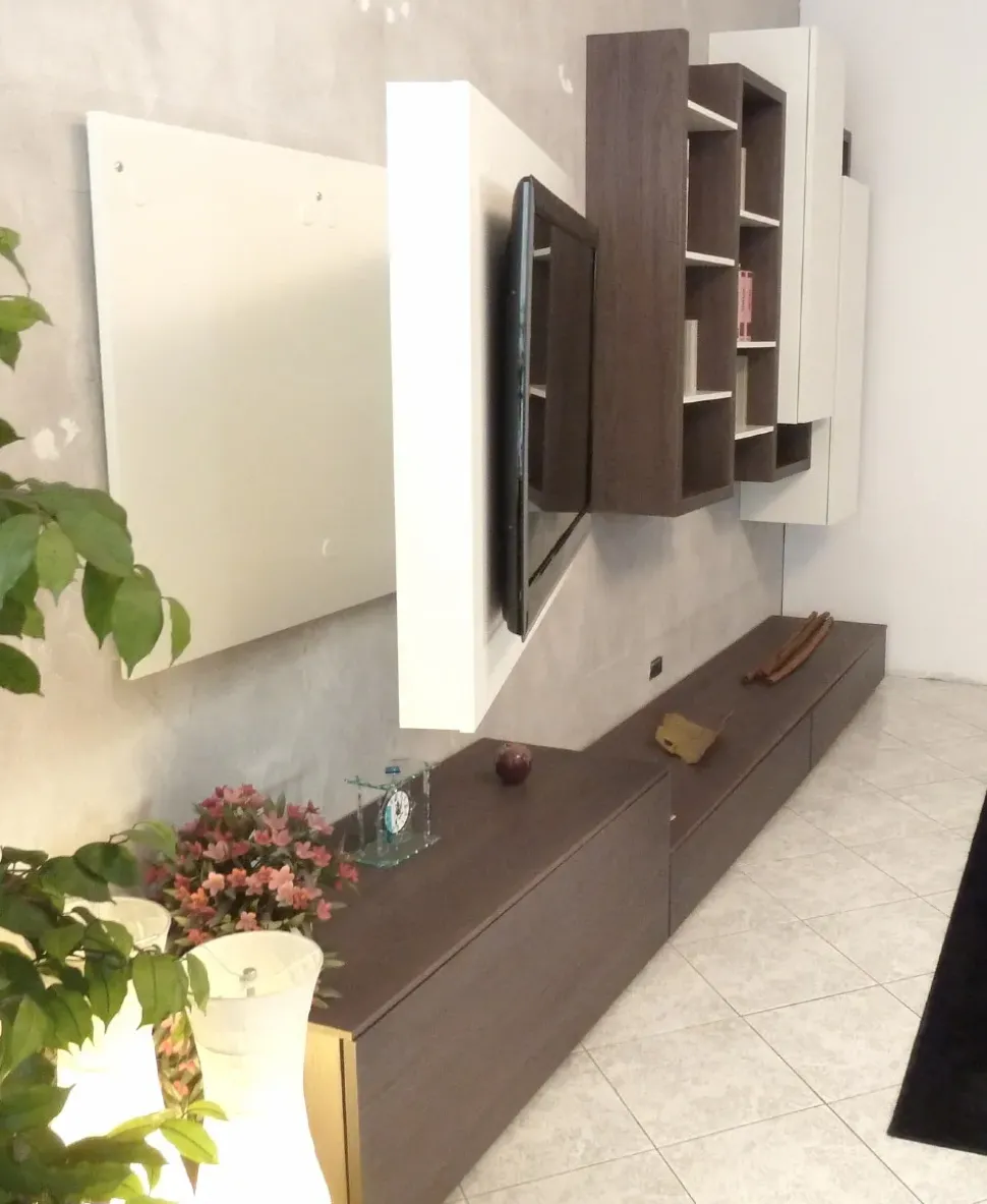 Parete attrezzata Skyline di Astor mobili in OFFERTA OUTLET