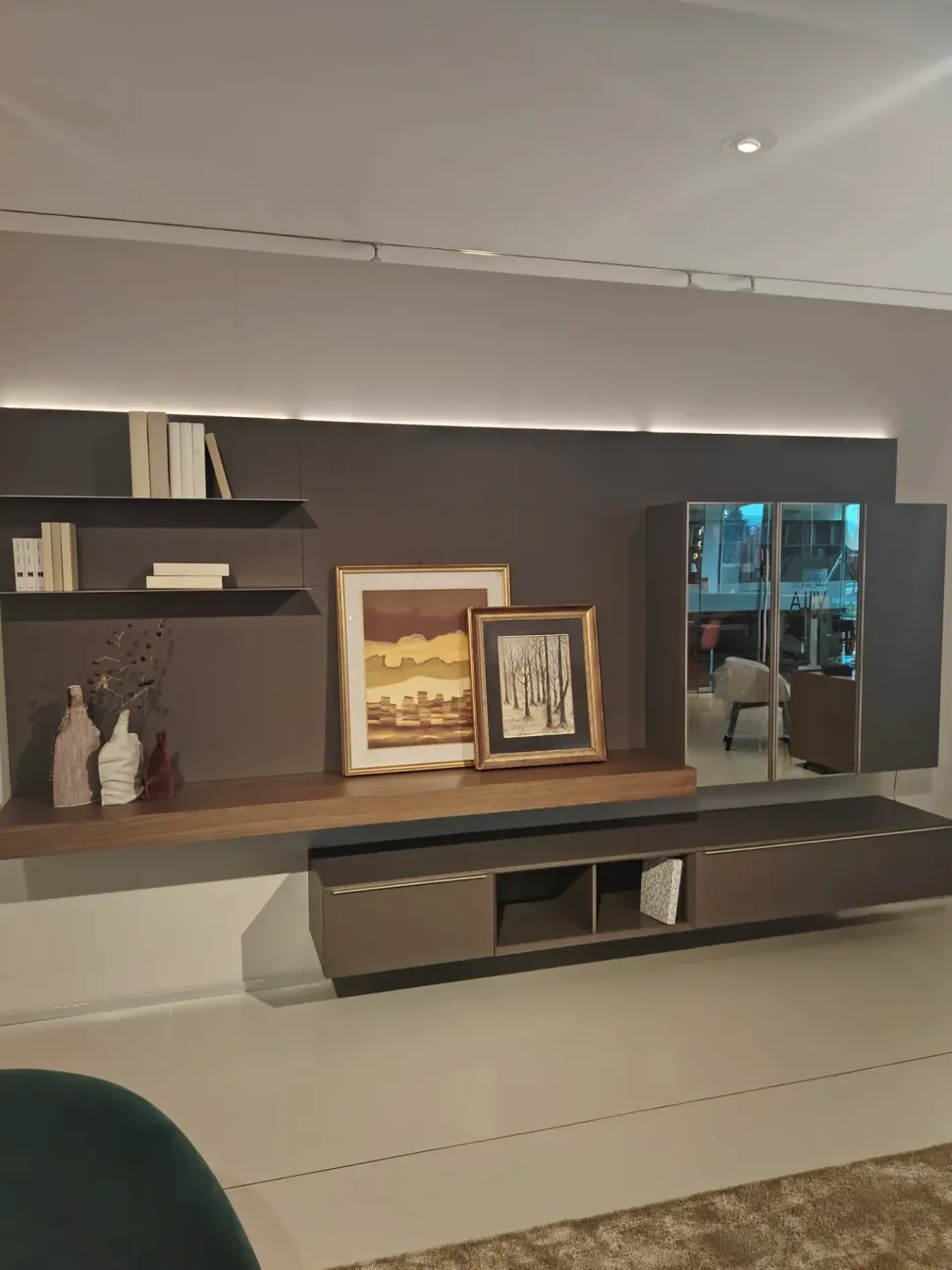 Parete attrezzata Spazio Pianca in stile moderna a prezzo ribassato