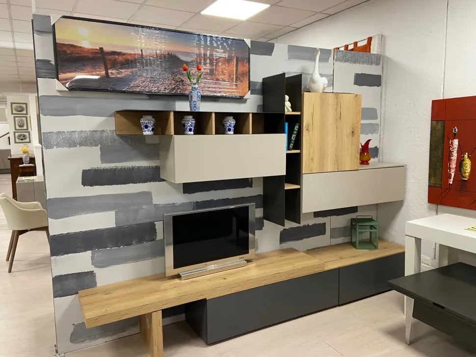 Parete attrezzata Spazio di Siloma in OFFERTA OUTLET