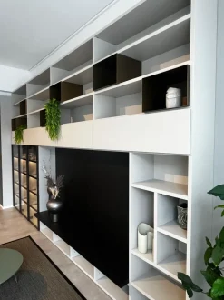 Parete attrezzata Wall 30  di Novamobili scontata del 30%