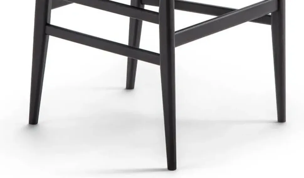 Poltrona con seduta fissa Leggera Cassina a prezzo scontato