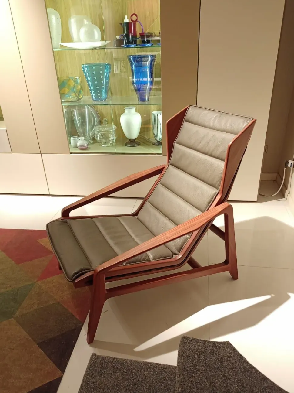 Poltrona con seduta fissa D.156.3 gio ponti Molteni & c in Offerta Outlet