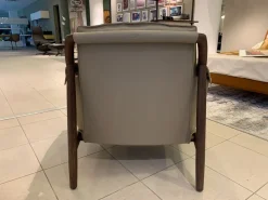 Poltrona con seduta fissa Times lounge Poltrona frau in Offerta Outlet