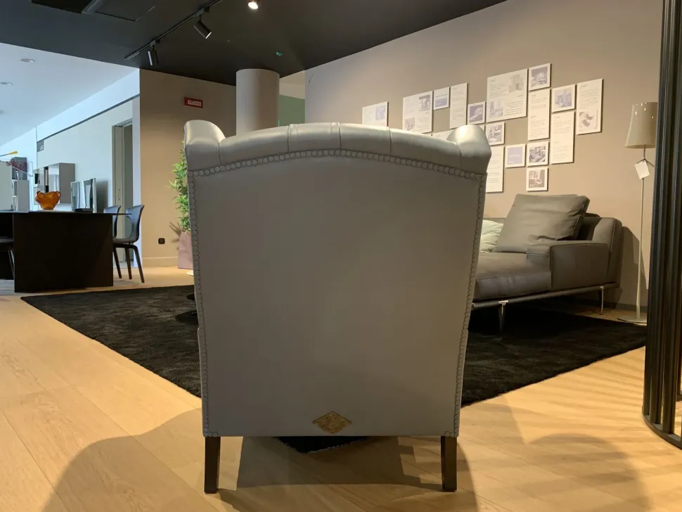 Poltrona con seduta fissa 1919 Poltrona frau a prezzo scontato