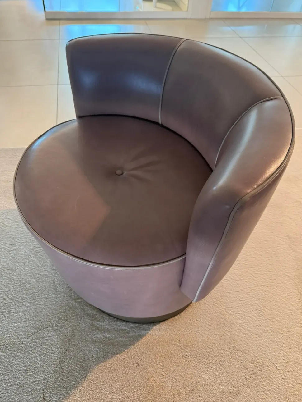 Poltrona in Pelle Poltrona anais girevole Baxter a prezzo scontato