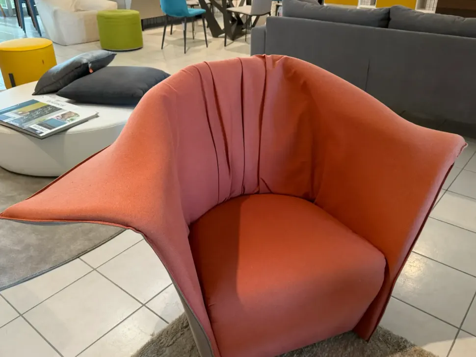 Poltrona in stile design Artichoke Novamobili in Offerta Outlet