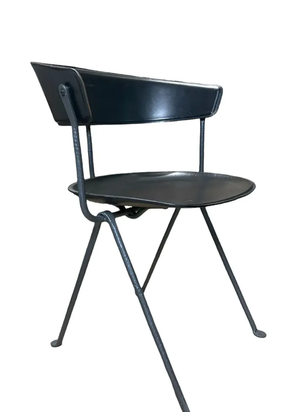 Poltrona in stile design Poltroncina officina inpelle nera magis Magis in Offerta Outlet