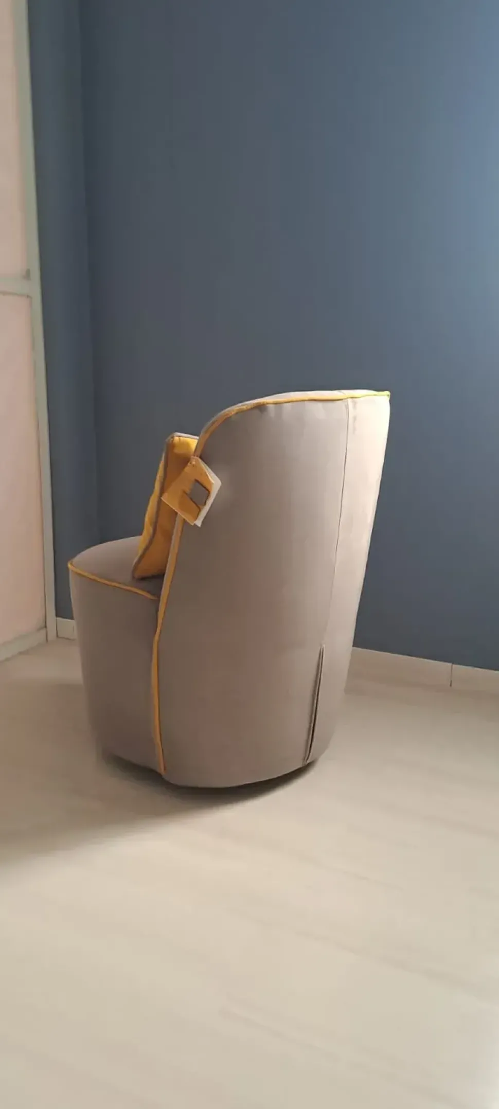 Poltrona Meggy Le comfort in Tessuto SCONTATA