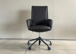 Poltrona modello Cercle Poltrona frau ad un prezzo vantaggioso