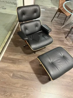 Poltrona modello Lounge chair e ottoman vitra Collezione esclusiva in offerta