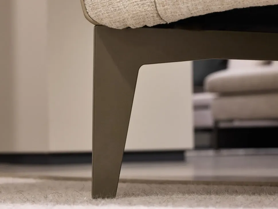 Poltrona modello Lynn outlet Diotti.com ad un prezzo imperdibile