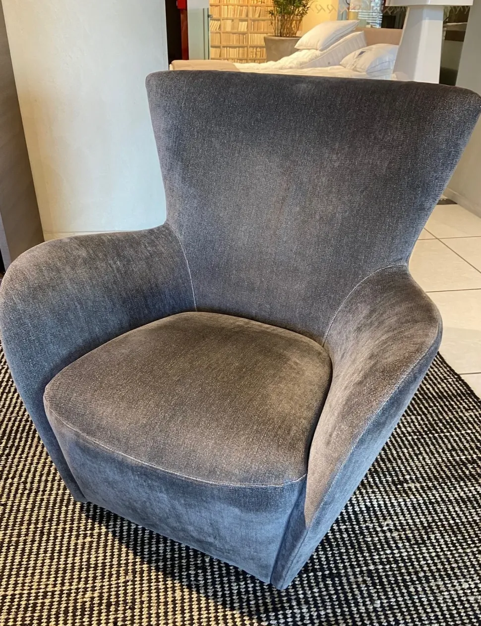 Poltrona modello Mandrague Molteni & c ad un prezzo vantaggioso