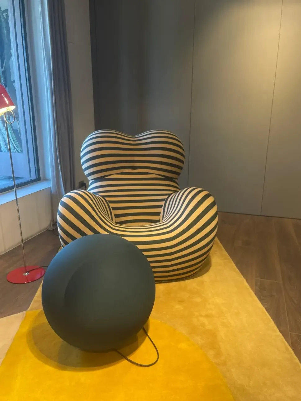 Poltrona Poltrona gaetano pesce up50 B&b italia in Tessuto SCONTATA