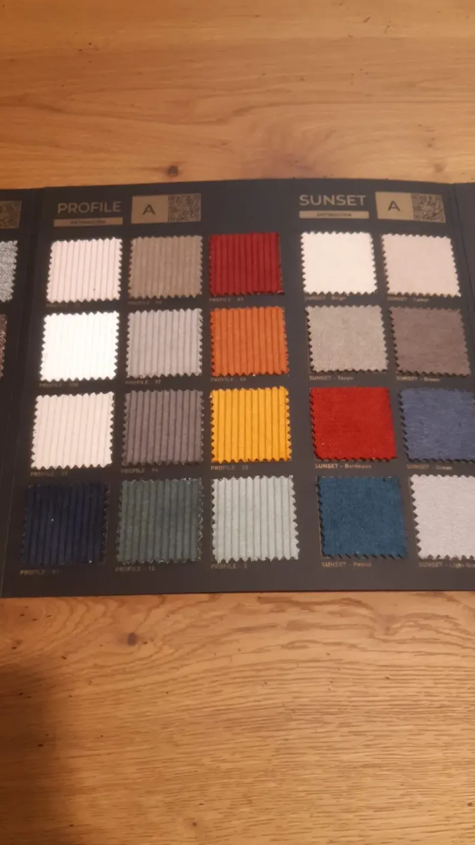 Poltrona relax Con movimento relax Velvet Mottes selection in Offerta Outlet