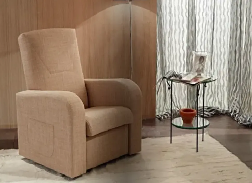 Poltrona relax Hostess Artigianale a prezzo ribassato