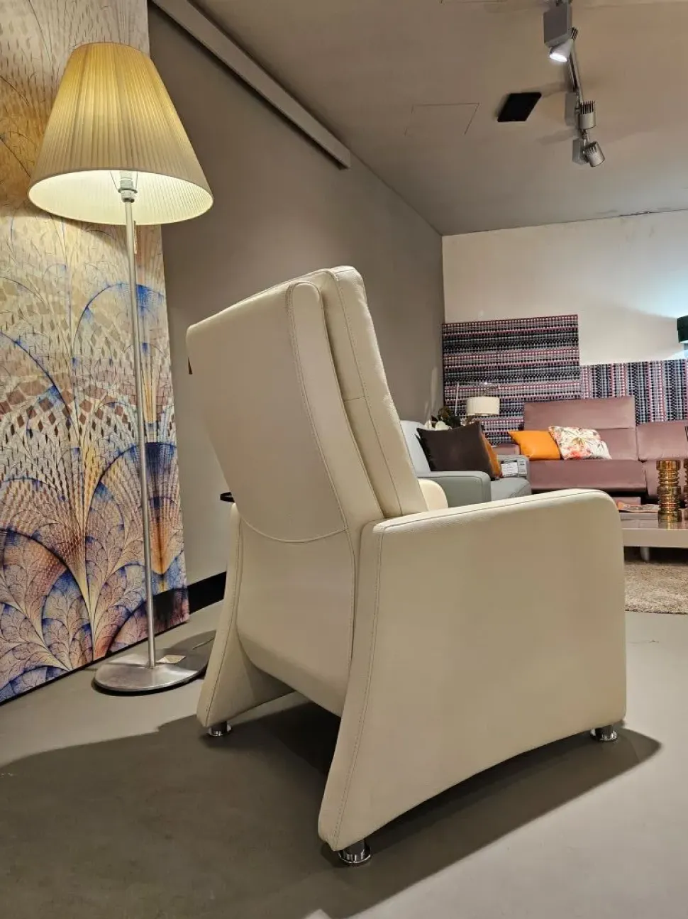 Poltrona relax modello Helena a marchio Divanidea a prezzi convenienti