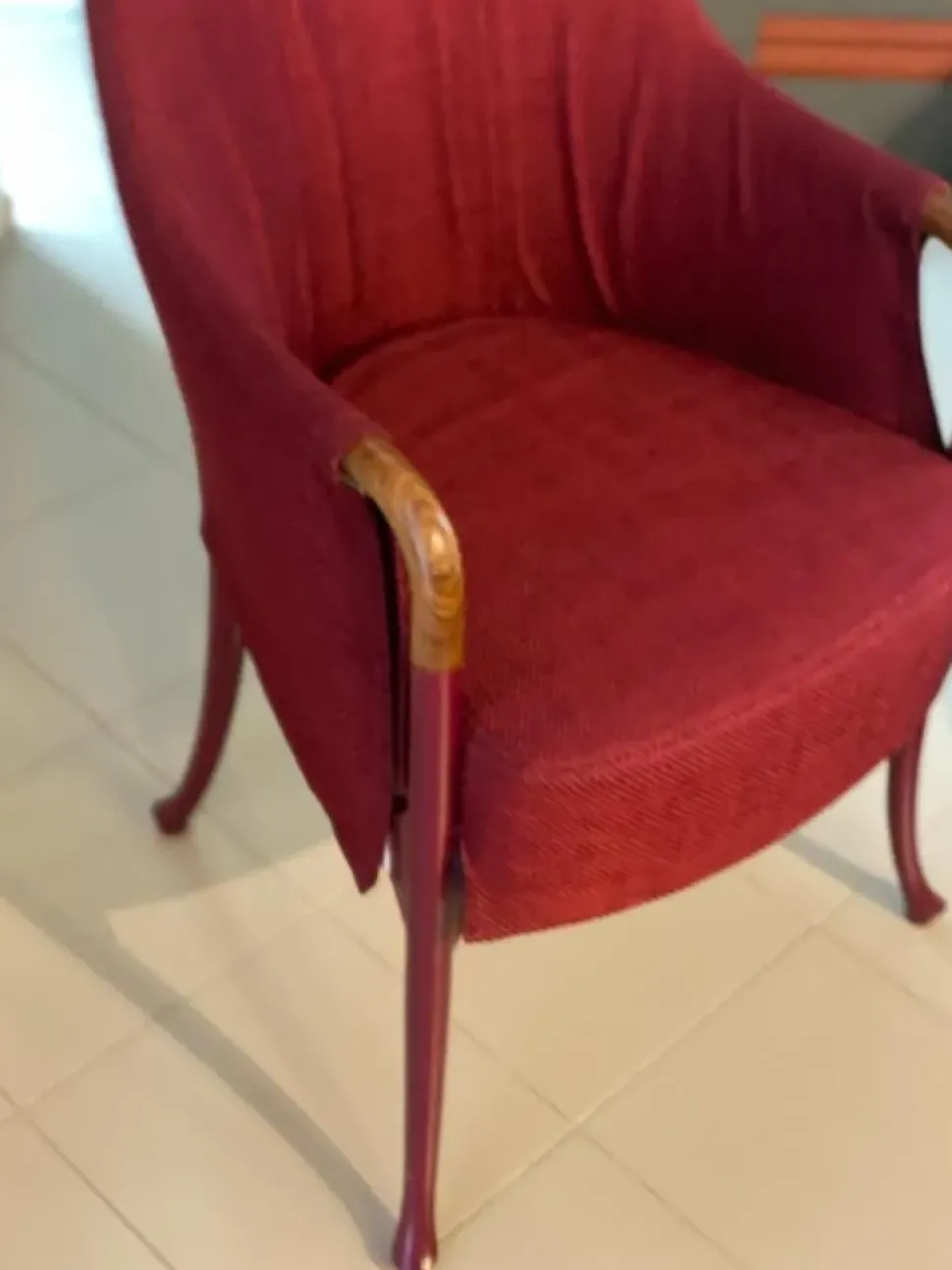 Poltroncina 63250 Con seduta fissa Giorgetti in offerta