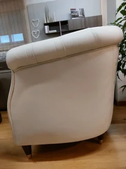 Poltroncina Sabri capitonnè Con seduta fissa Art salotti a prezzi outlet