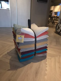 Pouf in tessuto 1 pouf u’strozz calia spedibile   a marchio Calia a prezzo scontato