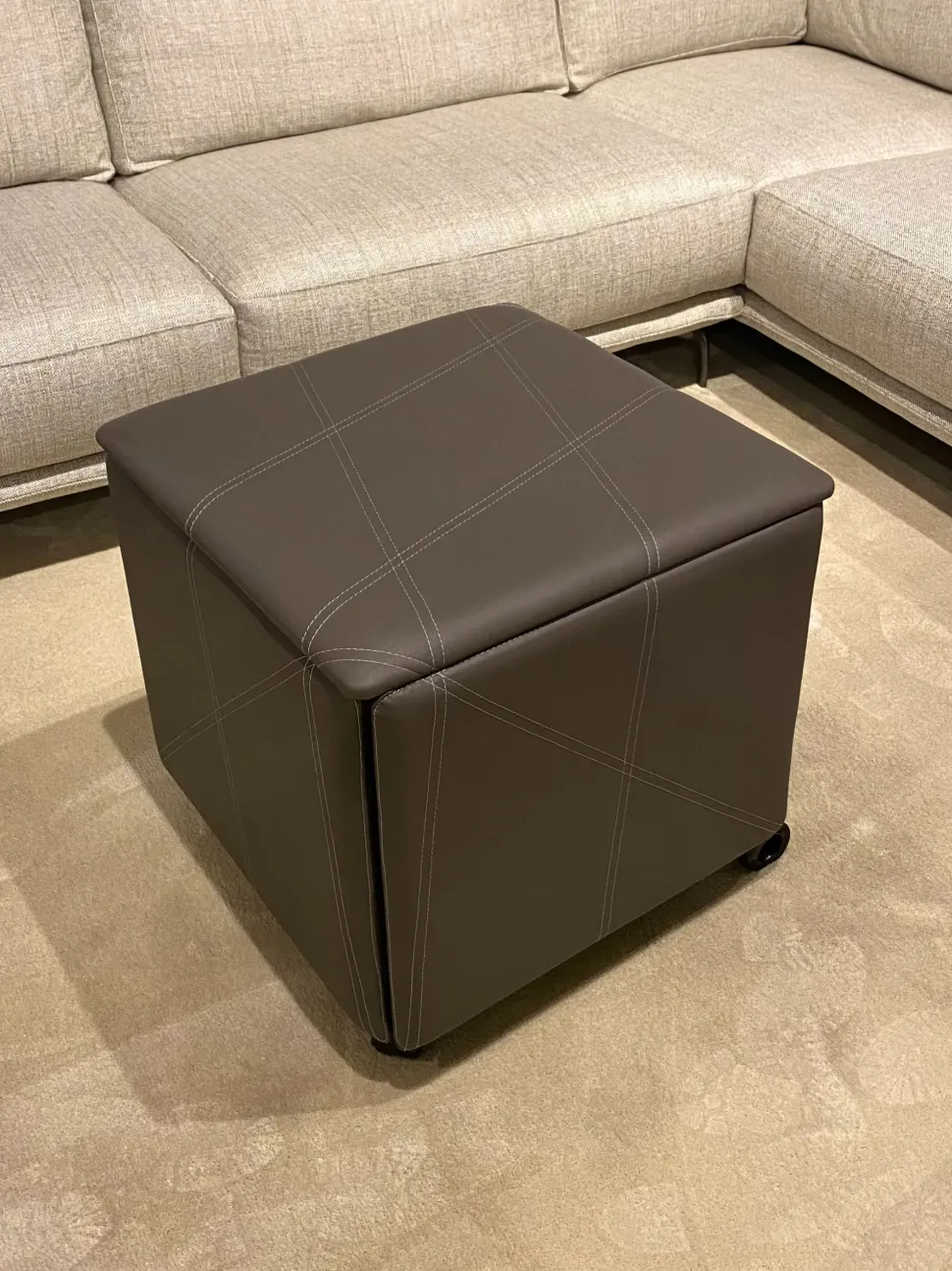 Pouf senza letto Cubix Ozzio in offerta