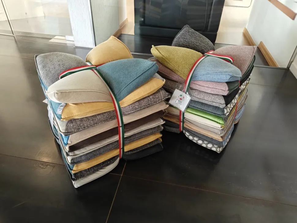 Pouf senza letto u' strozz Calia a prezzi convenienti