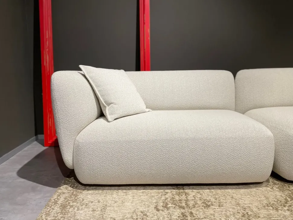 Progettista Interni: Divano Blossom Novamobili in Tessuto a 3999€. Un must per la tua casa!