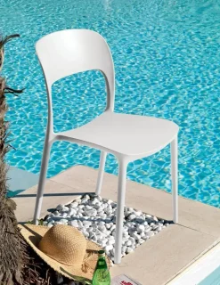 Progettista Interni: Sedia Gipsy Bontempi, scontata. Design moderno, comfort assicurato.