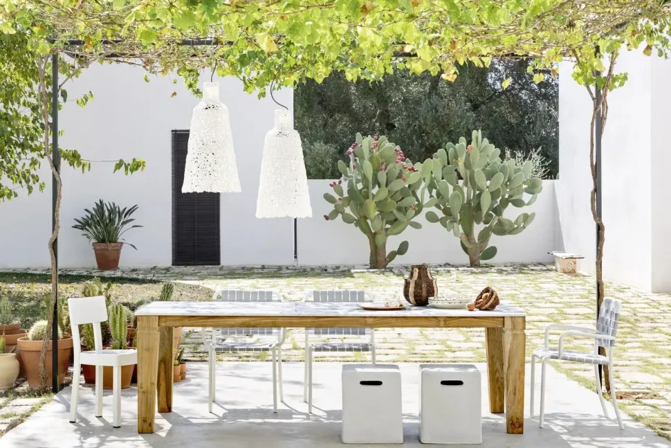 Scopri il prezzo del tavolo Jeko 33 Gervasoni sull'e-commerce!