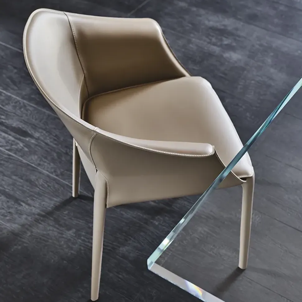 Scopri il prezzo della sedia Zuleika di Cattelan Italia. Contatta il venditore!