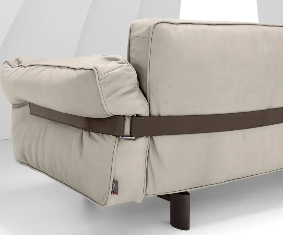 Scopri il prezzo di questo divano Lineare Close to me di Arketipo