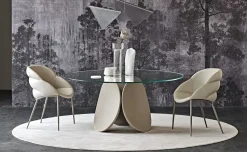 Scopri il Tavolo Cattelan Italia con piano in vetro rotondo a prezzo outlet!