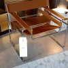 Scopri la poltrona modello Wassily Knoll in offerta!