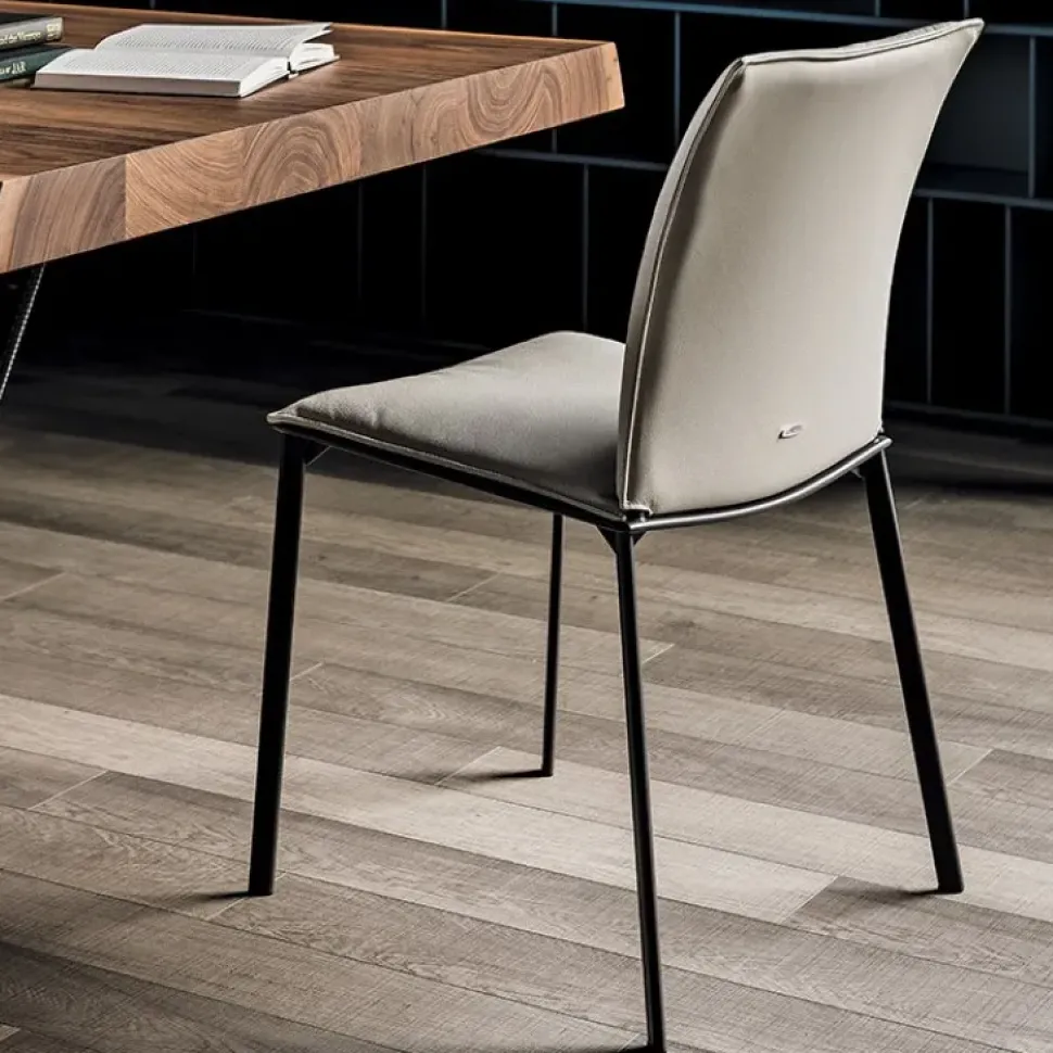 Scopri la sedia Rita di Cattelan Italia a prezzo scontato!