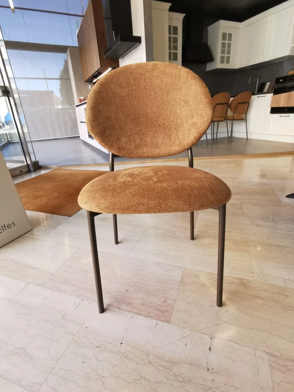 Scopri la sedia Vanilla Friulsedie a prezzo scontato!