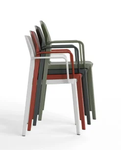 Sedia con braccioli Tipa  Point house a prezzo Outlet