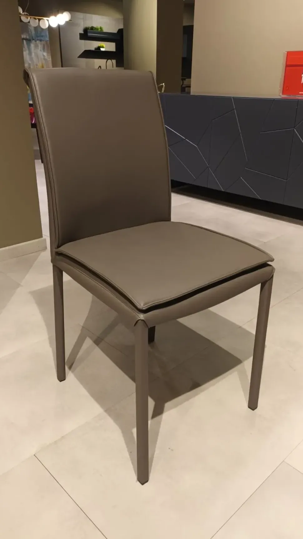 Sedia con schienale alto Set 4 sedie boys di Ozzio in Offerta Outlet