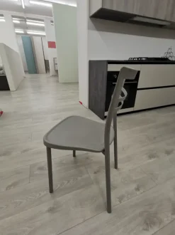 Sedia da cucina realizzata in plastica N?4 sedie mod. go di Connubia