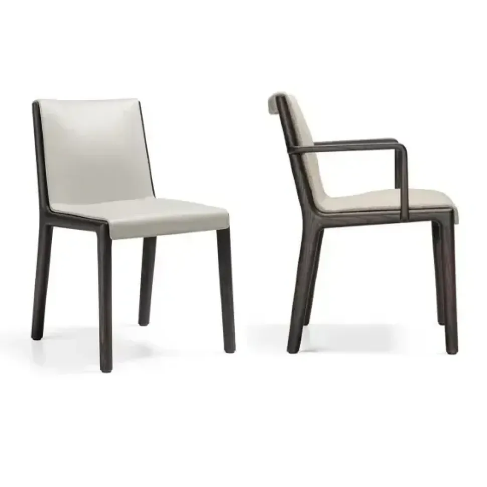 Sedia da soggiorno Janet Molteni & c a prezzo scontato